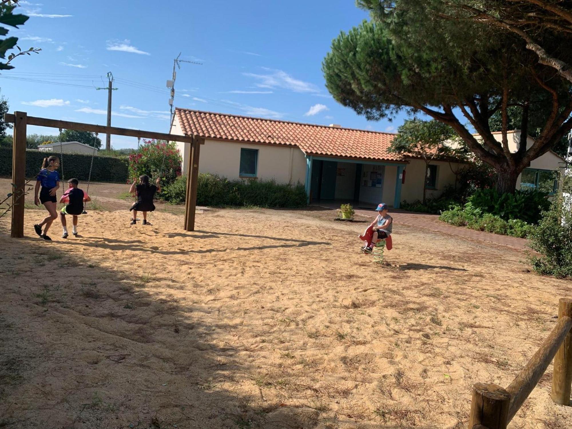 שאלאן Camping Le Ragis מראה חיצוני תמונה